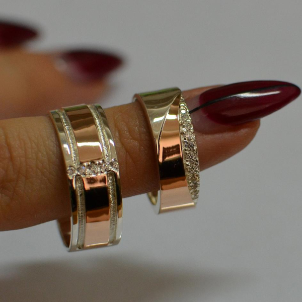 Пара обручок зі срібла