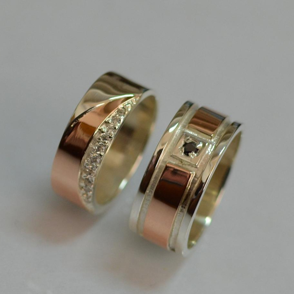 Пара обручок зі срібла