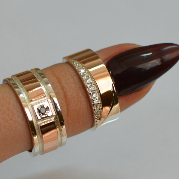 Пара обручок зі срібла