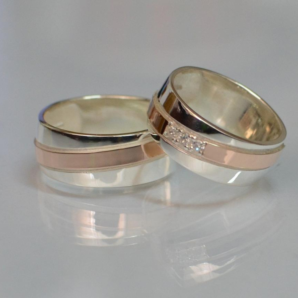 Пара обручок зі срібла