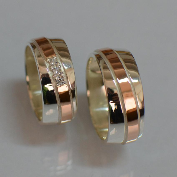 Пара обручок зі срібла