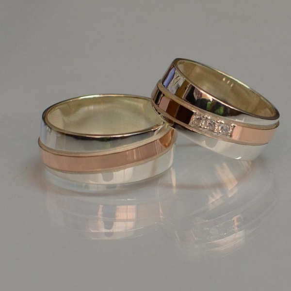 Пара обручок зі срібла