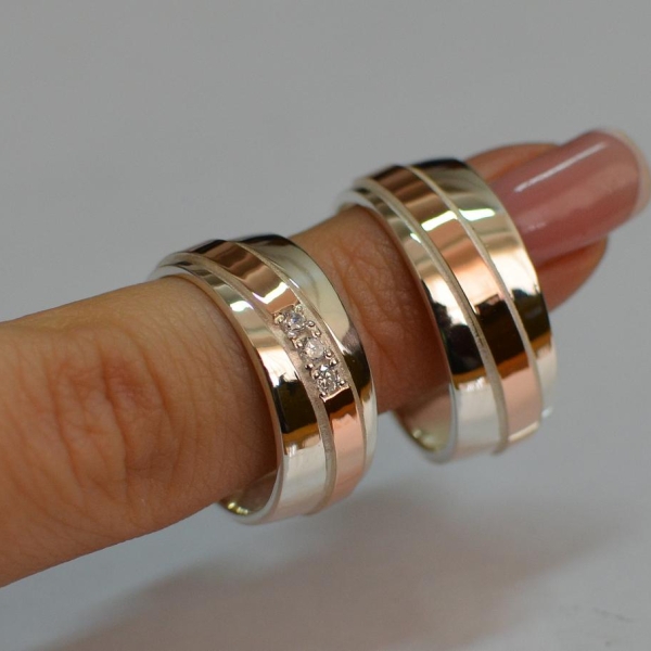 Пара обручок зі срібла