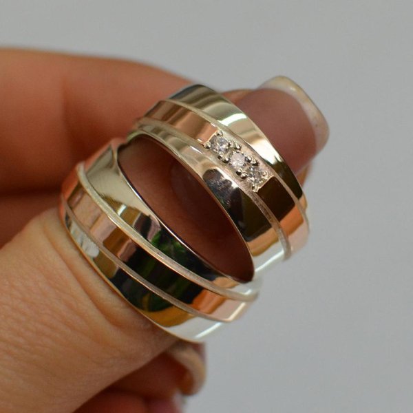 Пара обручок зі срібла