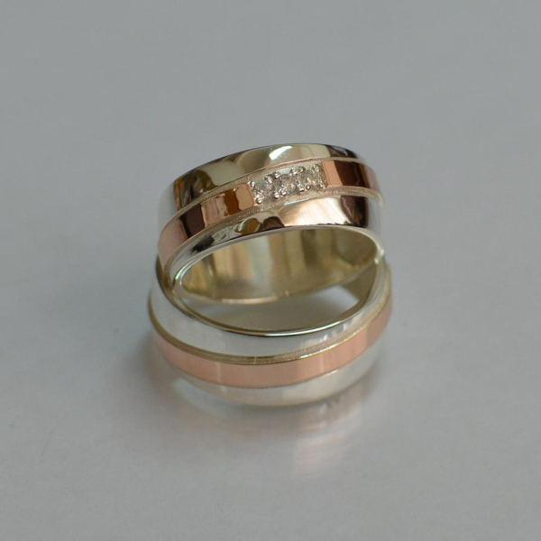 Пара обручок зі срібла