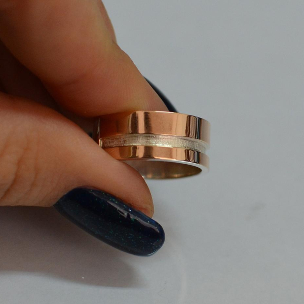 Срібна обручка з золотом