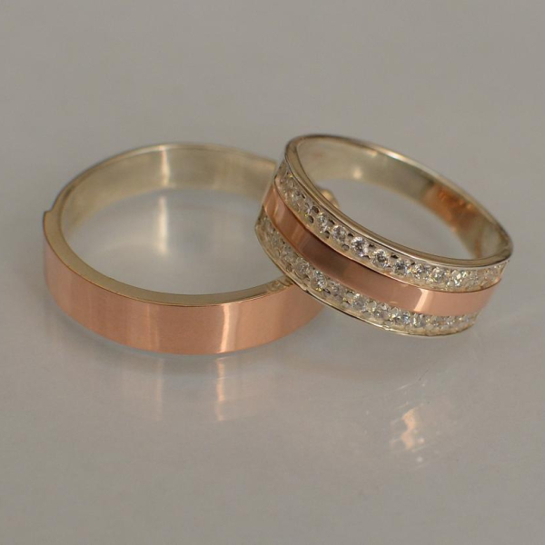 Пара обручок