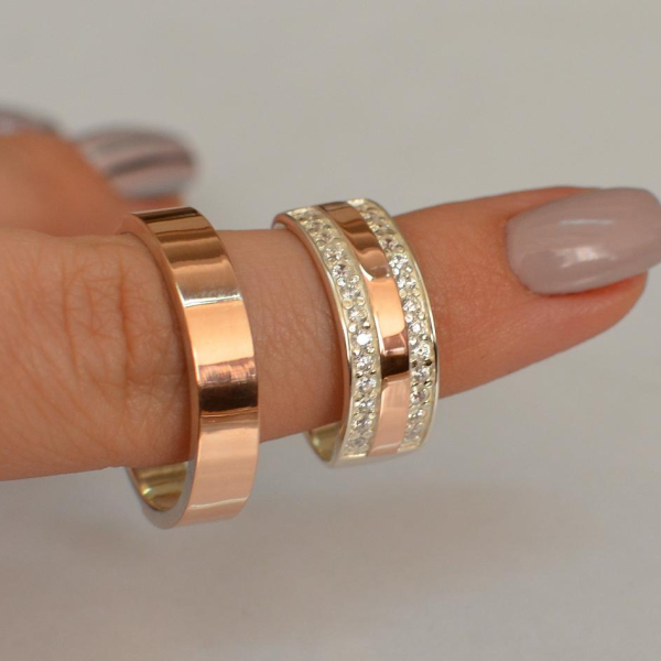 Пара обручок