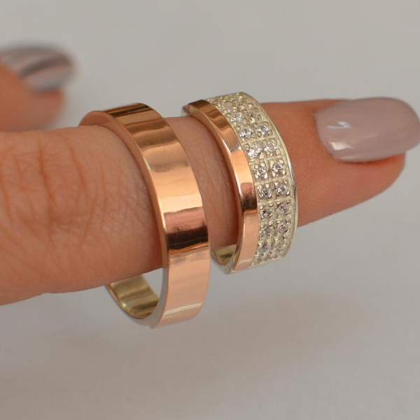 Пара обручок