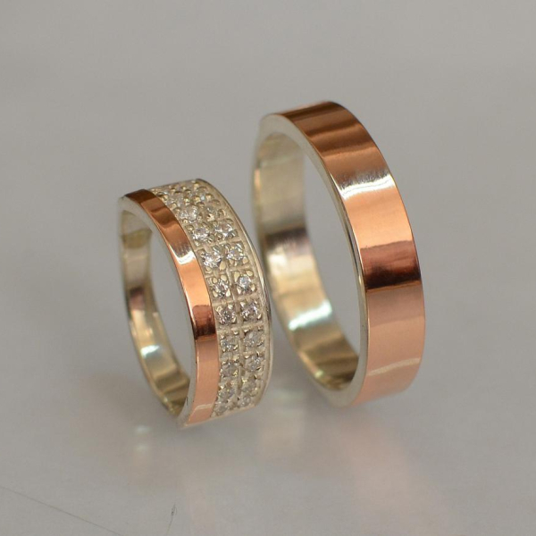 Пара обручок