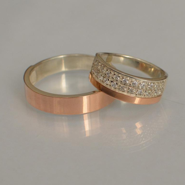 Пара обручок