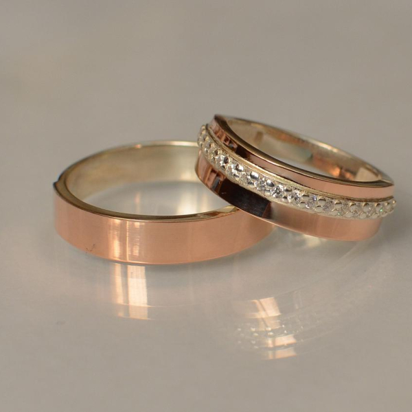 Пара срібних обручок