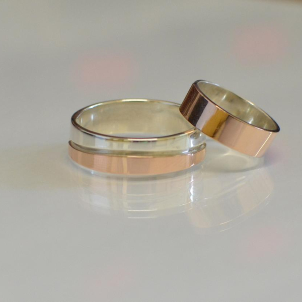 Пара срібних обручок