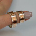 Серебряное обручальное кольцо с золотыми вставками