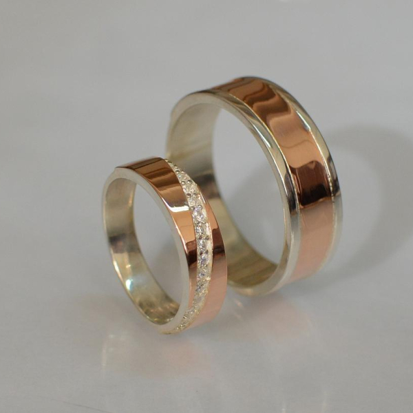 Пара обручок