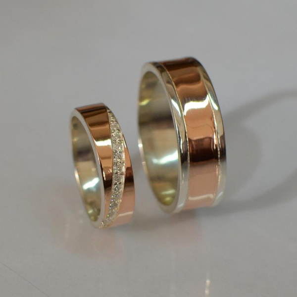 Пара обручок