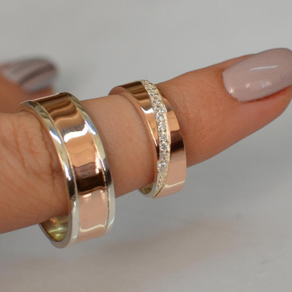 Пара обручок