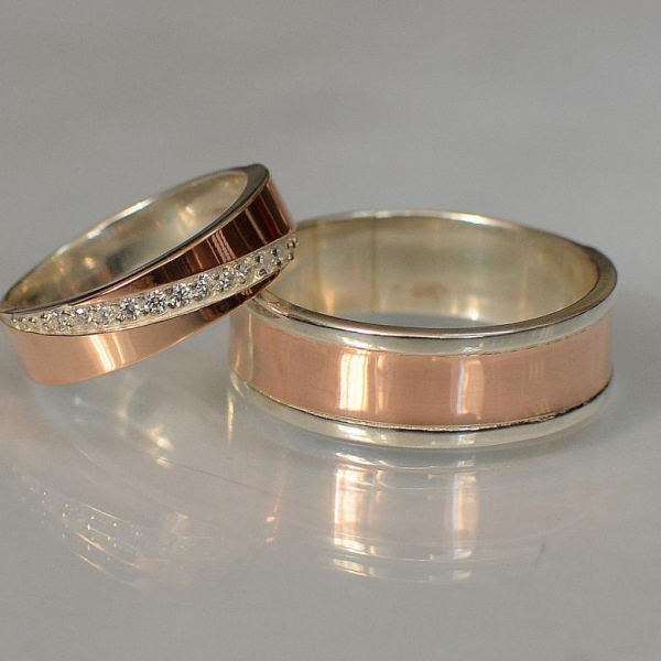 Пара обручок