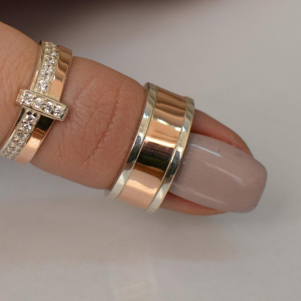 Пара обручок зі срібла