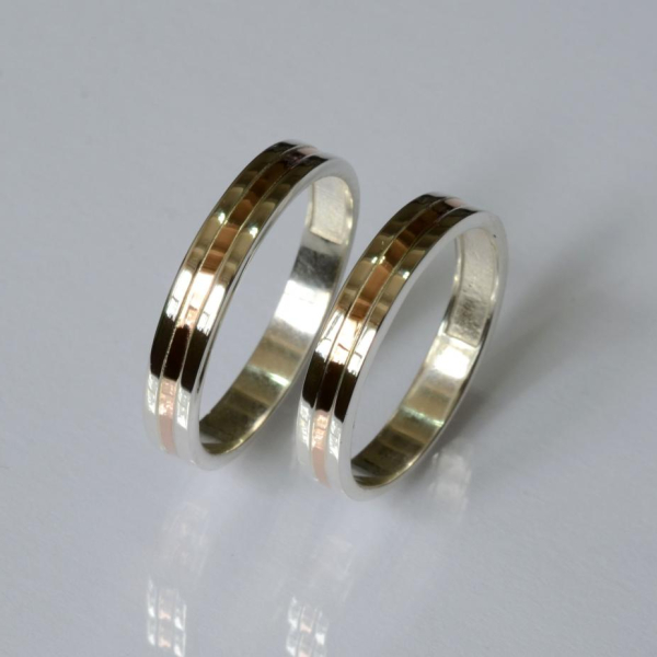 Обручка срібна