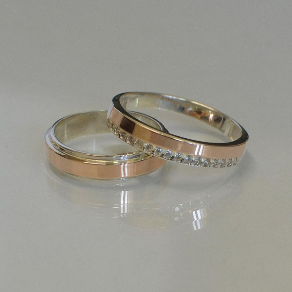 Пара срібних обручок