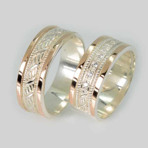 Пара обручок