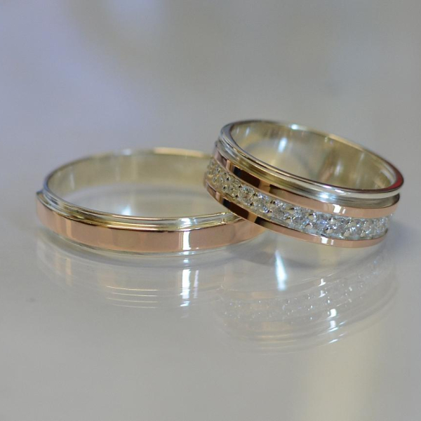 Пара срібних обручок