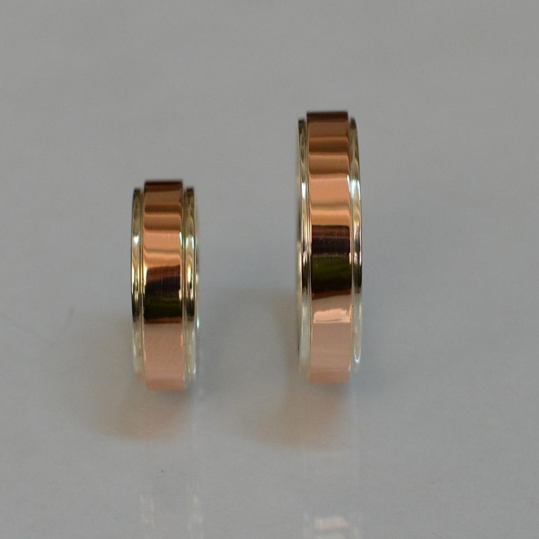 Срібна обручка з золотими пластинами