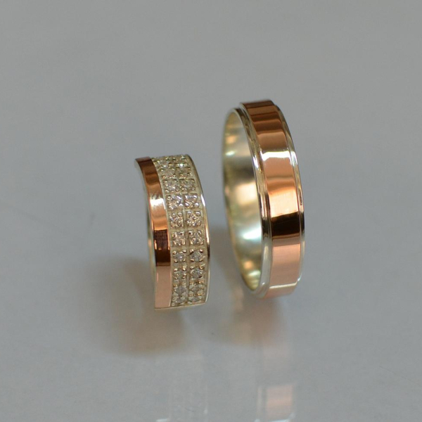 Пара обручок