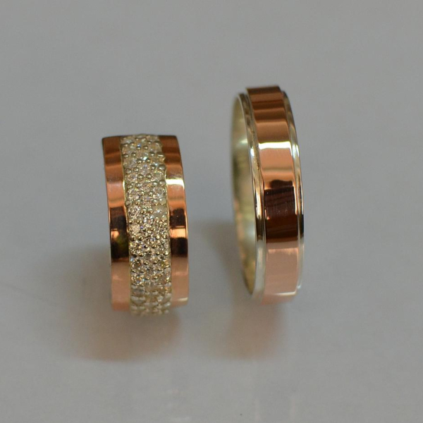 Пара обручок зі срібла