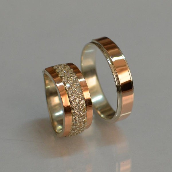 Пара обручок зі срібла