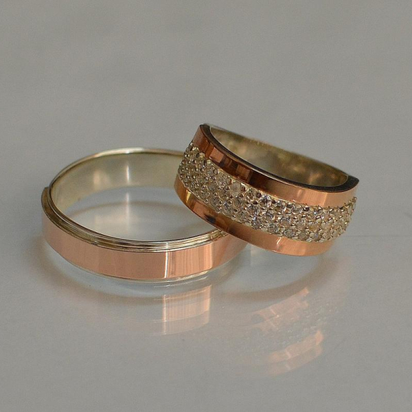 Пара обручок зі срібла