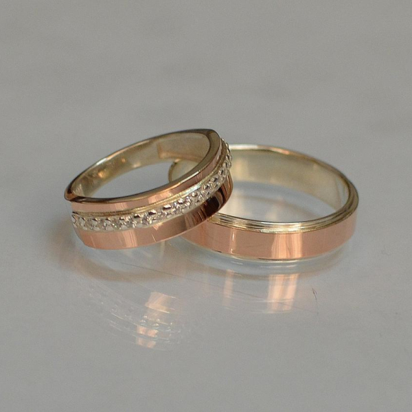 Пара срібних обручок