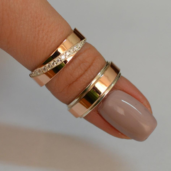 Пара обручок