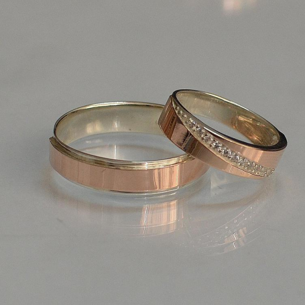 Пара обручок