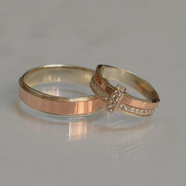 Пара обручок зі срібла