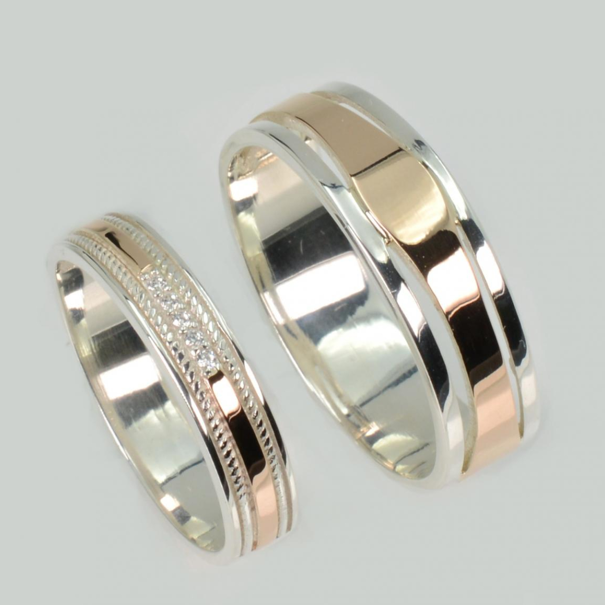 Пара обручок