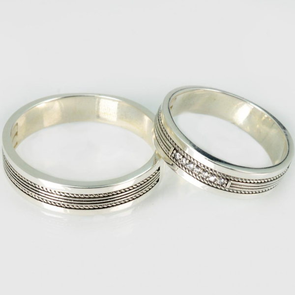 Пара обручок