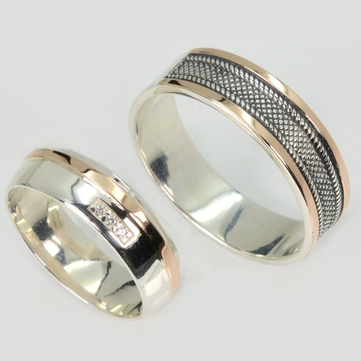 Пара обручок