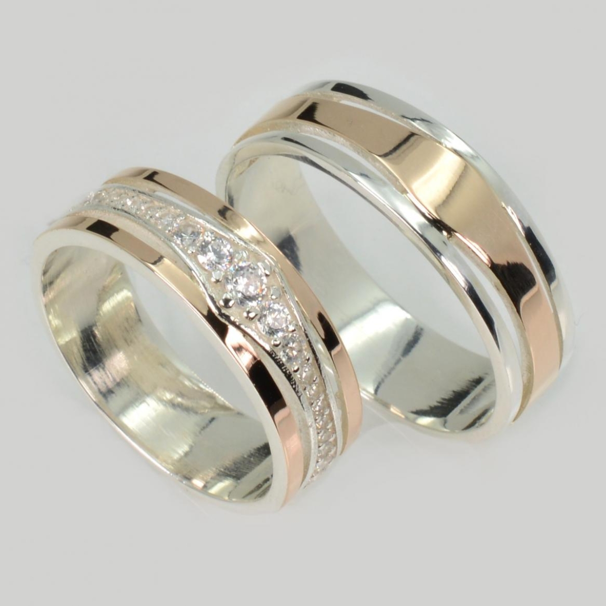 Пара обручок