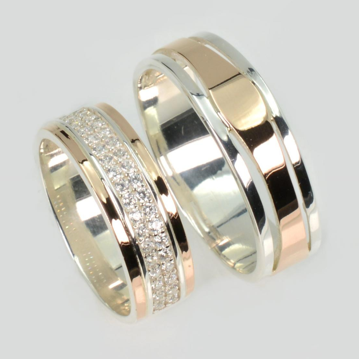 Пара обручок