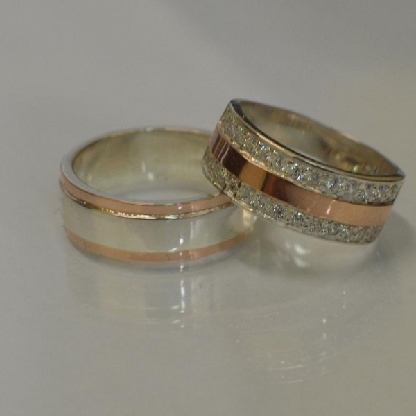 Пара обручок