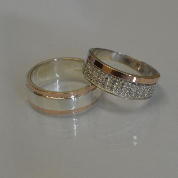 Пара обручок