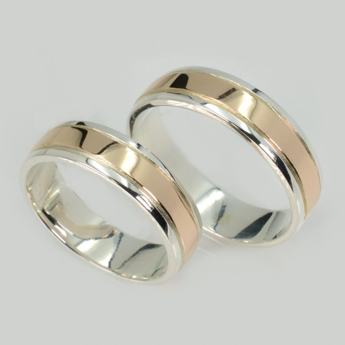 Пара обручок