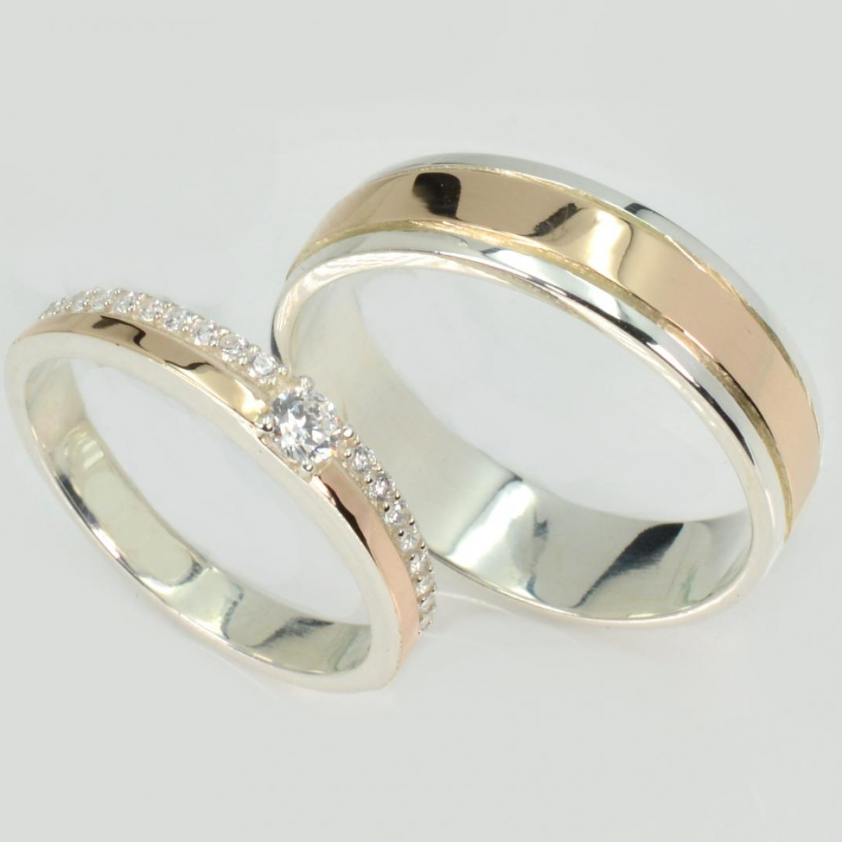 Пара обручок