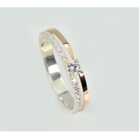 Обручальное кольцо с золотыми пластинами