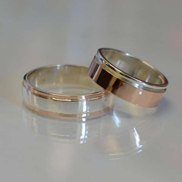 Пара срібних обручок