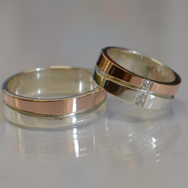 Пара обручок