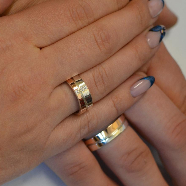 Пара обручок