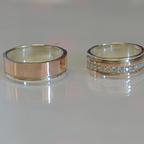 Пара обручок